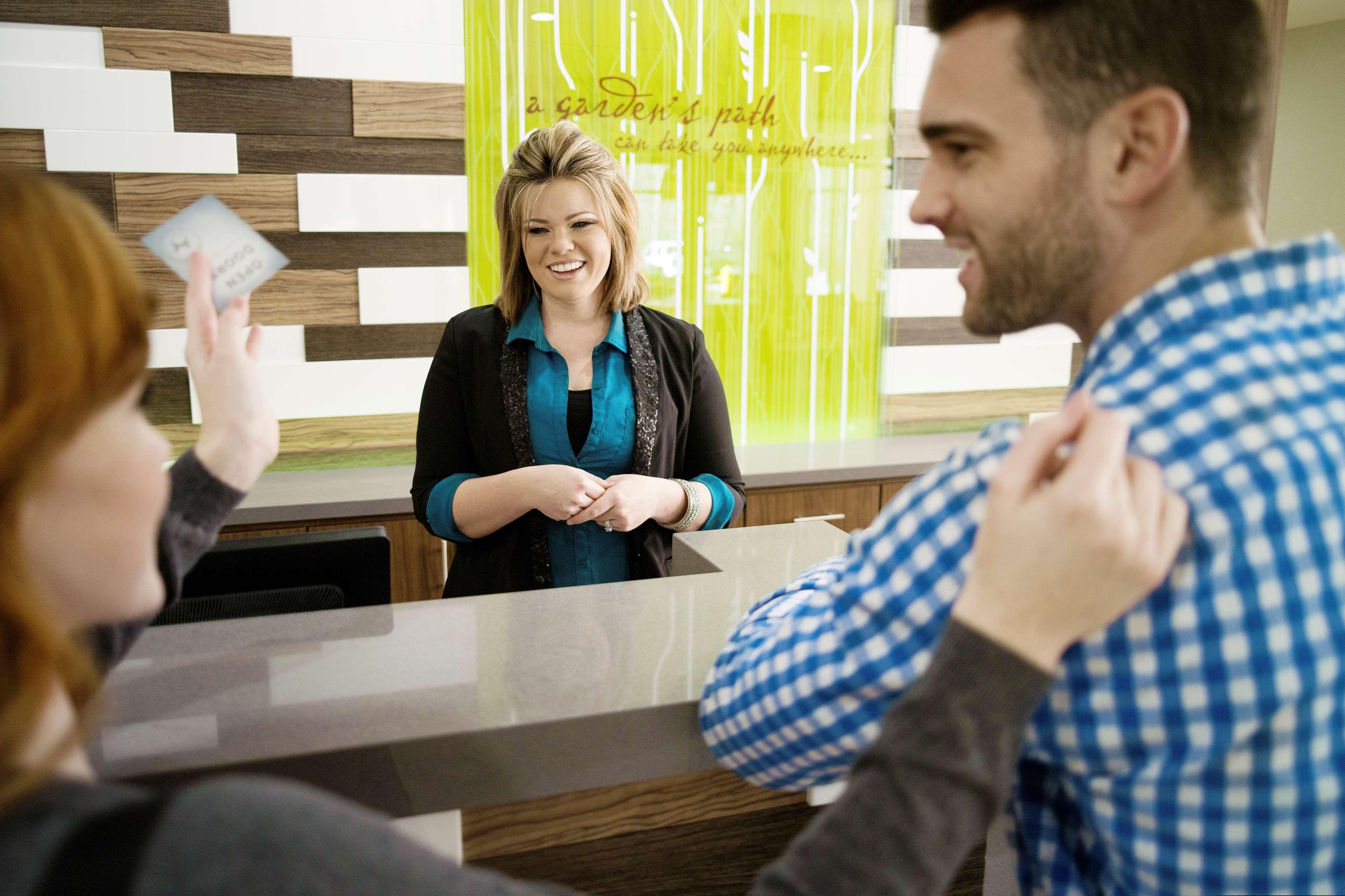 Longview Hilton Garden Inn מראה חיצוני תמונה
