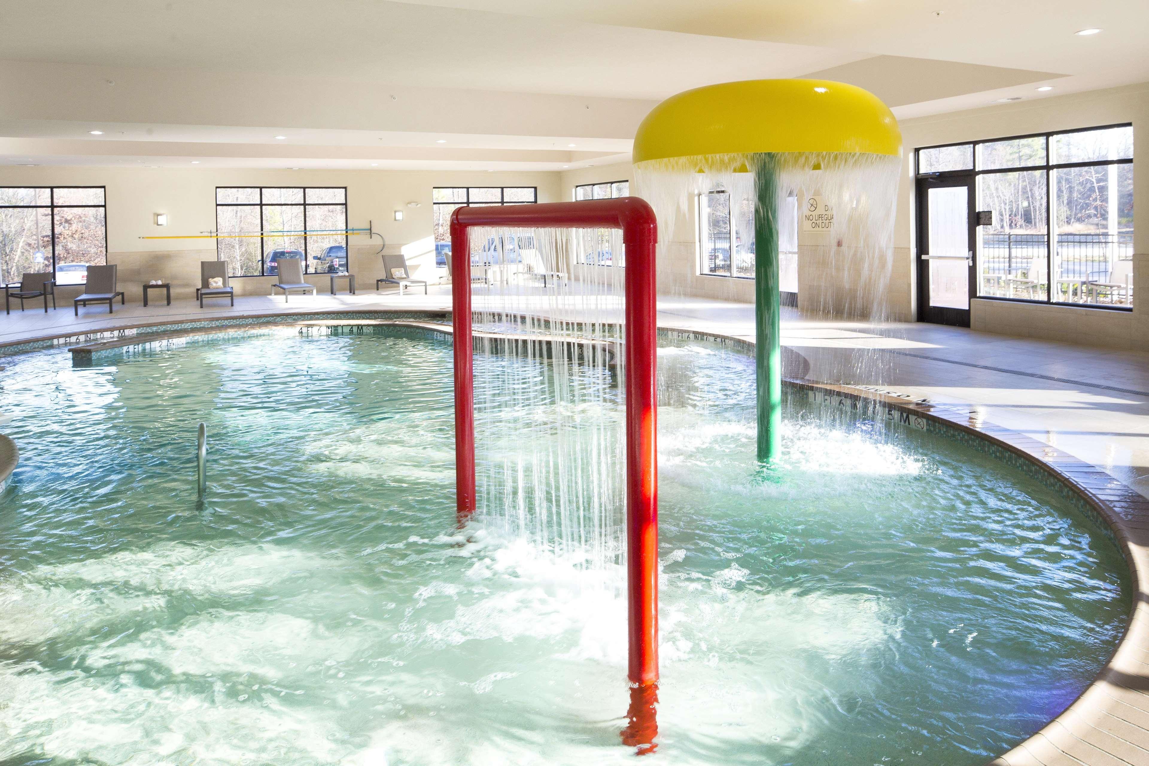 Longview Hilton Garden Inn מראה חיצוני תמונה