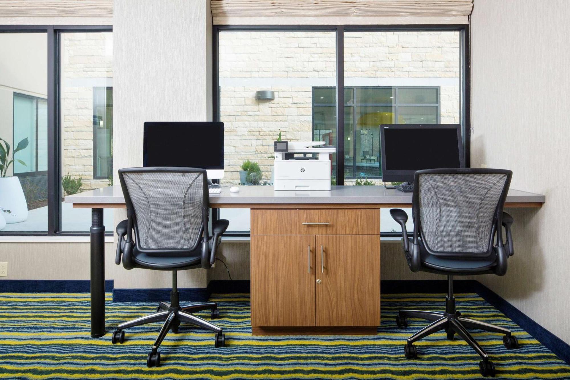 Longview Hilton Garden Inn מראה חיצוני תמונה