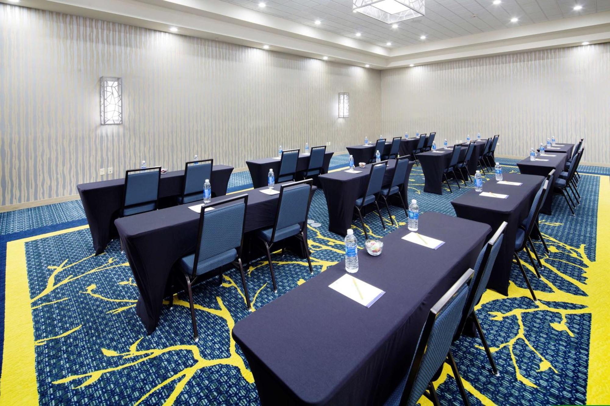 Longview Hilton Garden Inn מראה חיצוני תמונה