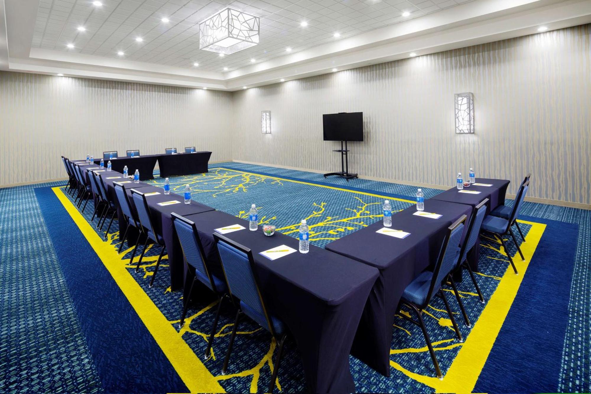 Longview Hilton Garden Inn מראה חיצוני תמונה